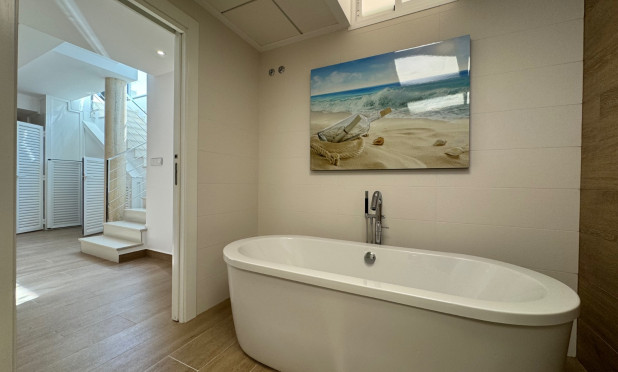 Wiederverkauf - Villa - San Miguel de Salinas