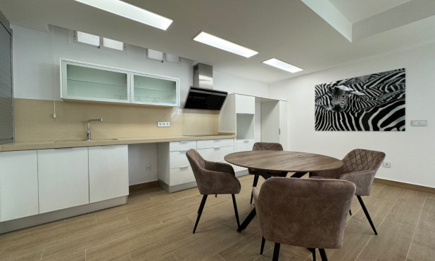 Wiederverkauf - Villa - San Miguel de Salinas