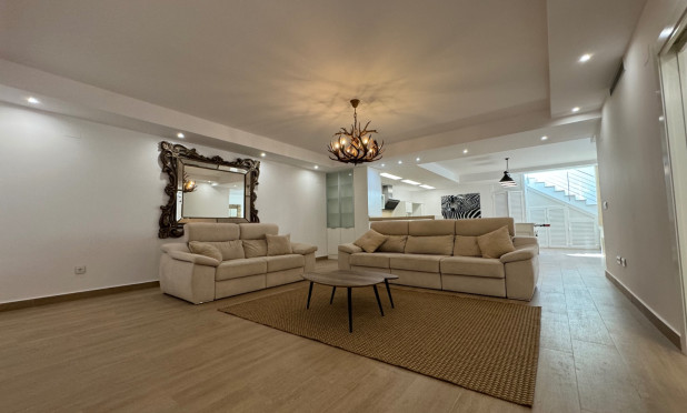 Wiederverkauf - Villa - San Miguel de Salinas