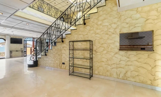 Resale - Villa - Orihuela Costa - La Zenia