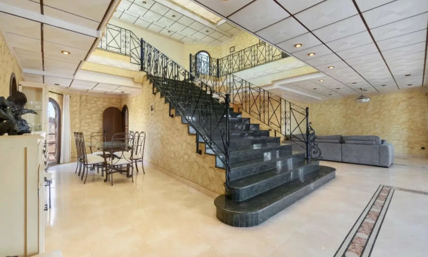 Resale - Villa - Orihuela Costa - La Zenia