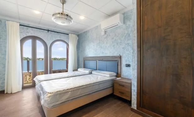 Resale - Villa - Orihuela Costa - La Zenia