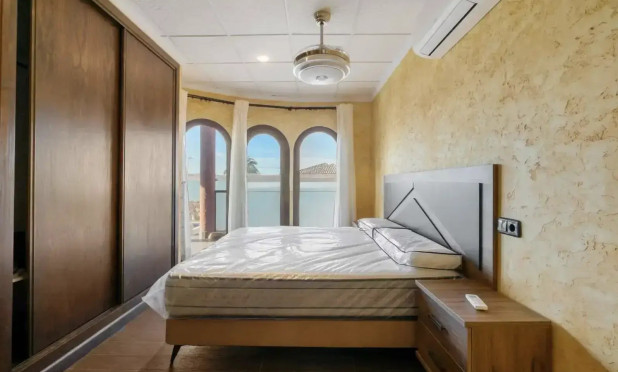 Resale - Villa - Orihuela Costa - La Zenia