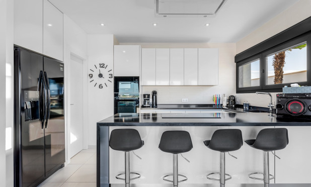 Herverkoop - Villa - Benijofar