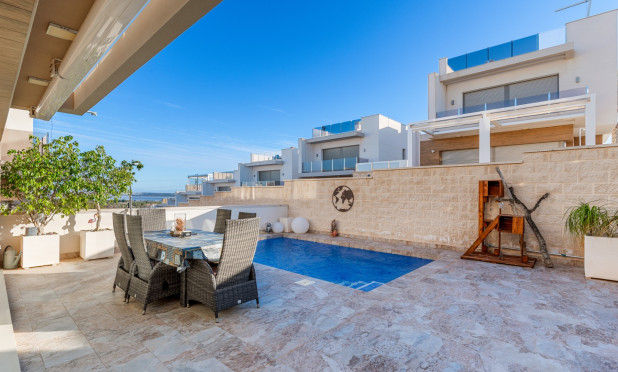 Resale - Villa - Orihuela Costa - Villamartín