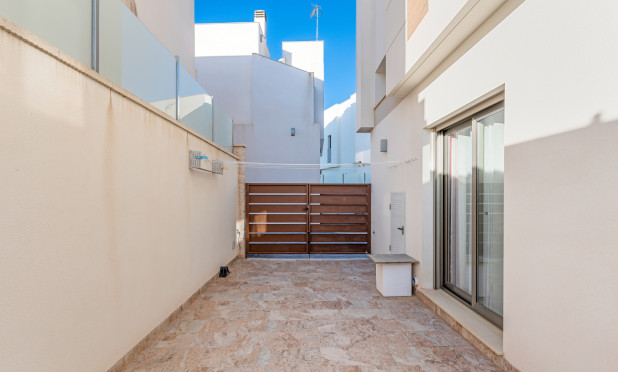 Resale - Villa - Orihuela Costa - Villamartín