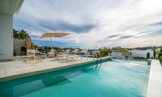 Herverkoop - Villa - Orihuela - Las Colinas Golf