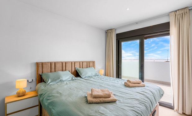 Resale - Apartment / flat - Torrevieja - Los Balcones