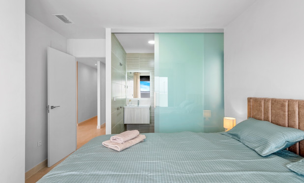 Resale - Apartment / flat - Torrevieja - Los Balcones