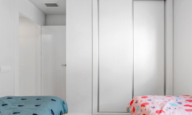 Resale - Apartment / flat - Torrevieja - Los Balcones