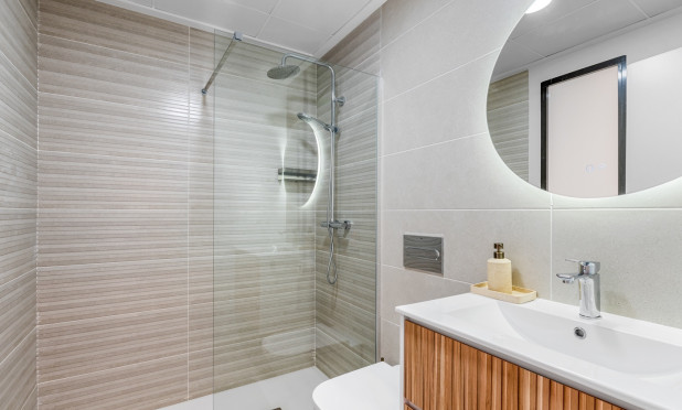 Resale - Apartment / flat - Torrevieja - Los Balcones