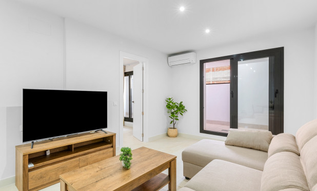 Resale - Apartment / flat - Torrevieja - Los Balcones