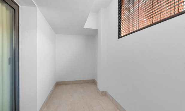 Resale - Apartment / flat - Torrevieja - Los Balcones