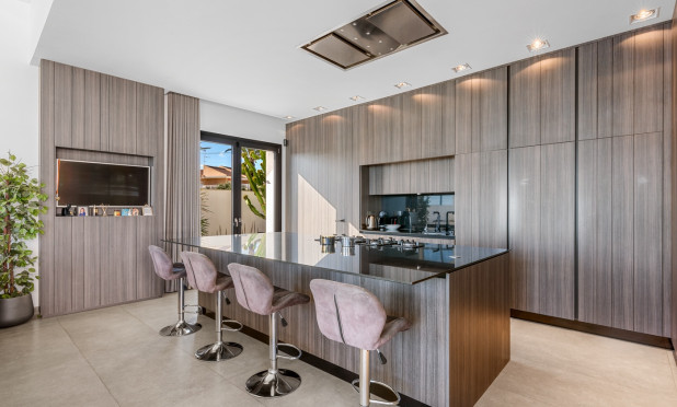 Resale - Villa - Orihuela Costa - Cabo Roig