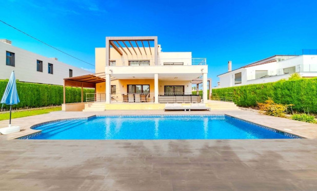 Resale - Villa - Cabo Roig - Costa blanca