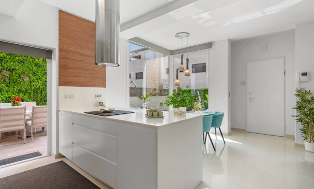 Resale - Villa - Ciudad Quesada