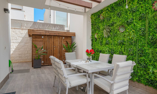 Resale - Villa - Ciudad Quesada