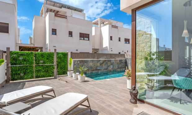 Resale - Villa - Ciudad Quesada