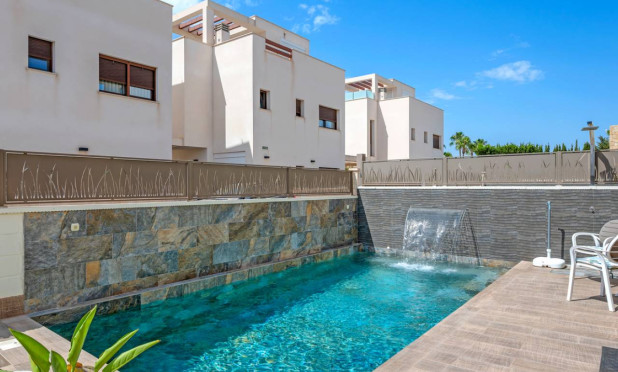 Resale - Villa - Ciudad Quesada