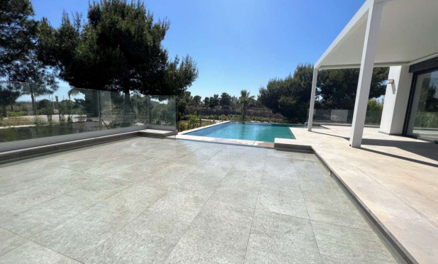 Resale - Villa - Orihuela - Las Colinas Golf