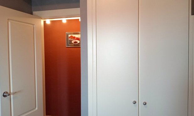 Resale - Apartment / flat - Benidorm - Levante