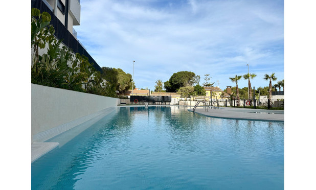 Resale - Apartment / flat - Orihuela Costa - Dehesa de campoamor