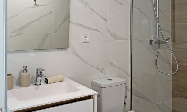 Neue Gebäude - Stadthaus - Orihuela Costa