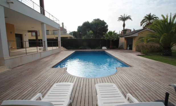 Resale - Villa - Orihuela Costa - Cabo Roig