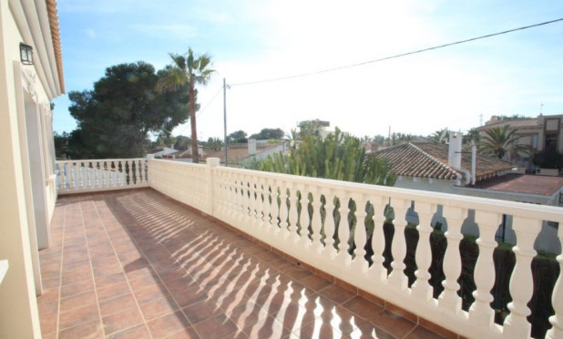 Wiederverkauf - Villa - Orihuela Costa - Cabo Roig