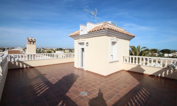 Resale - Villa - Orihuela Costa - Cabo Roig