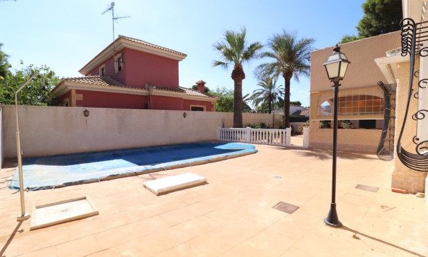 Revente - Villa - Orihuela Costa - Punta Prima