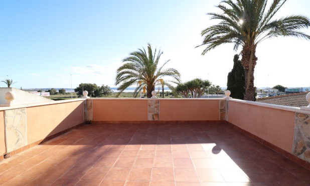 Resale - Villa - Torrevieja - El chaparral