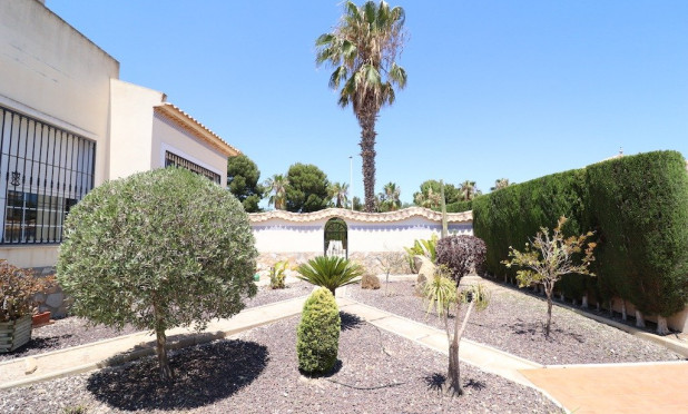 Resale - Villa - Orihuela Costa - Las Ramblas