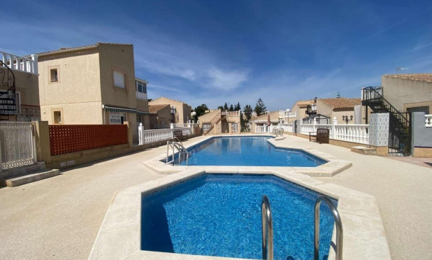 Revente - Villa - Torrevieja - Los Balcones