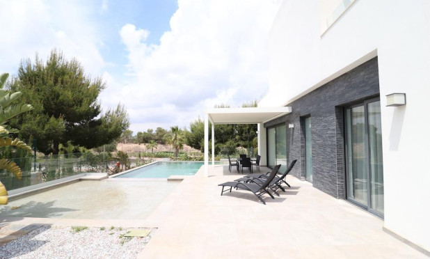 Herverkoop - Villa - Orihuela Costa - Campoamor