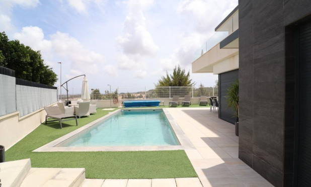 Resale - Villa - San Miguel de Salinas - Mirador de san miguel