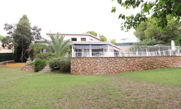 Wiederverkauf - Villa - Orihuela Costa - Campoamor