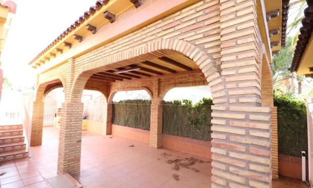 Herverkoop - Villa - Cabo Roig - MUY CERCA DE LA PLAYA