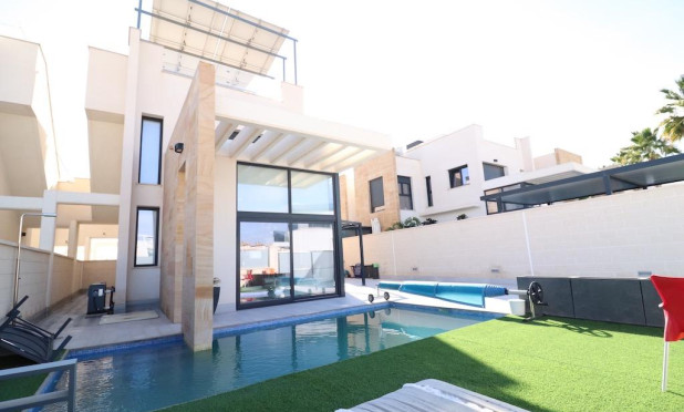 Reventa - Villa - Orihuela Costa - Lomas de Cabo Roig