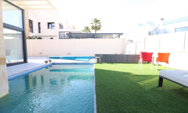 Reventa - Villa - Orihuela Costa - Lomas de Cabo Roig