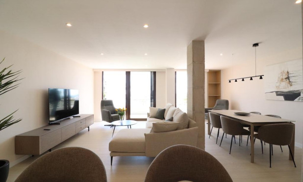 Resale - Apartment / flat - Torrevieja - Paseo maritimo