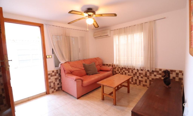 Resale - Villa - Torrevieja - Los Balcones