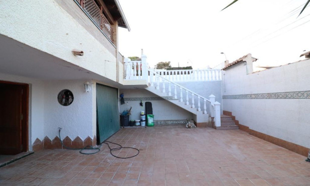 Resale - Villa - Torrevieja - Los Balcones