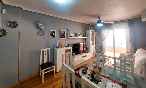 Resale - Apartment / flat - Torrevieja - Centro