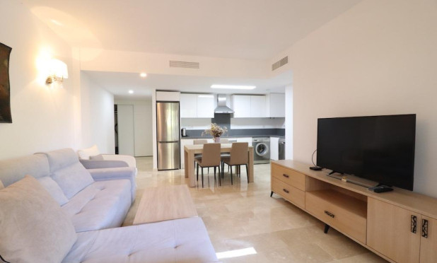 Resale - Apartment / flat - Torrevieja - Punta Prima