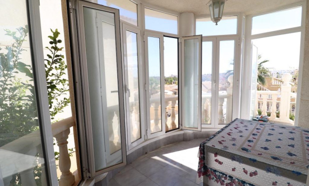 Resale - Villa - Orihuela Costa - Villamartín