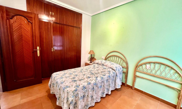 Wiederverkauf - Wohnung - Torrevieja - Centro