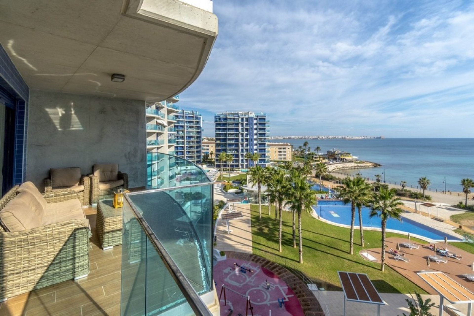 Resale - Apartment / flat - Torrevieja - Punta prima