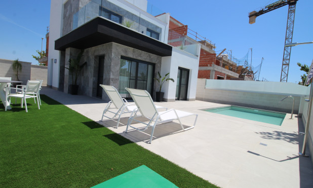 Obra nueva - Villa - Pilar de la Horadada