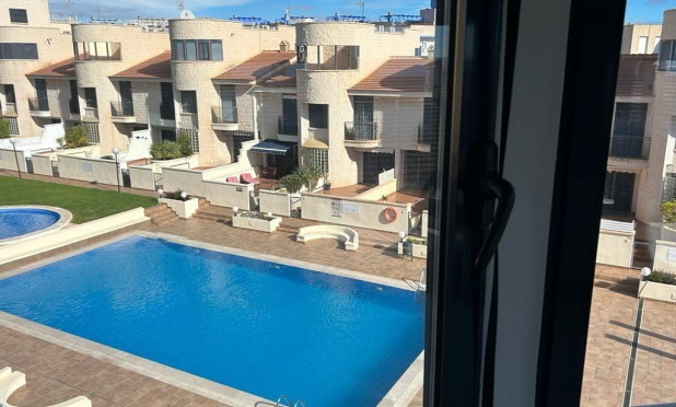 Resale - Townhouse - Orihuela Costa - Campoamor